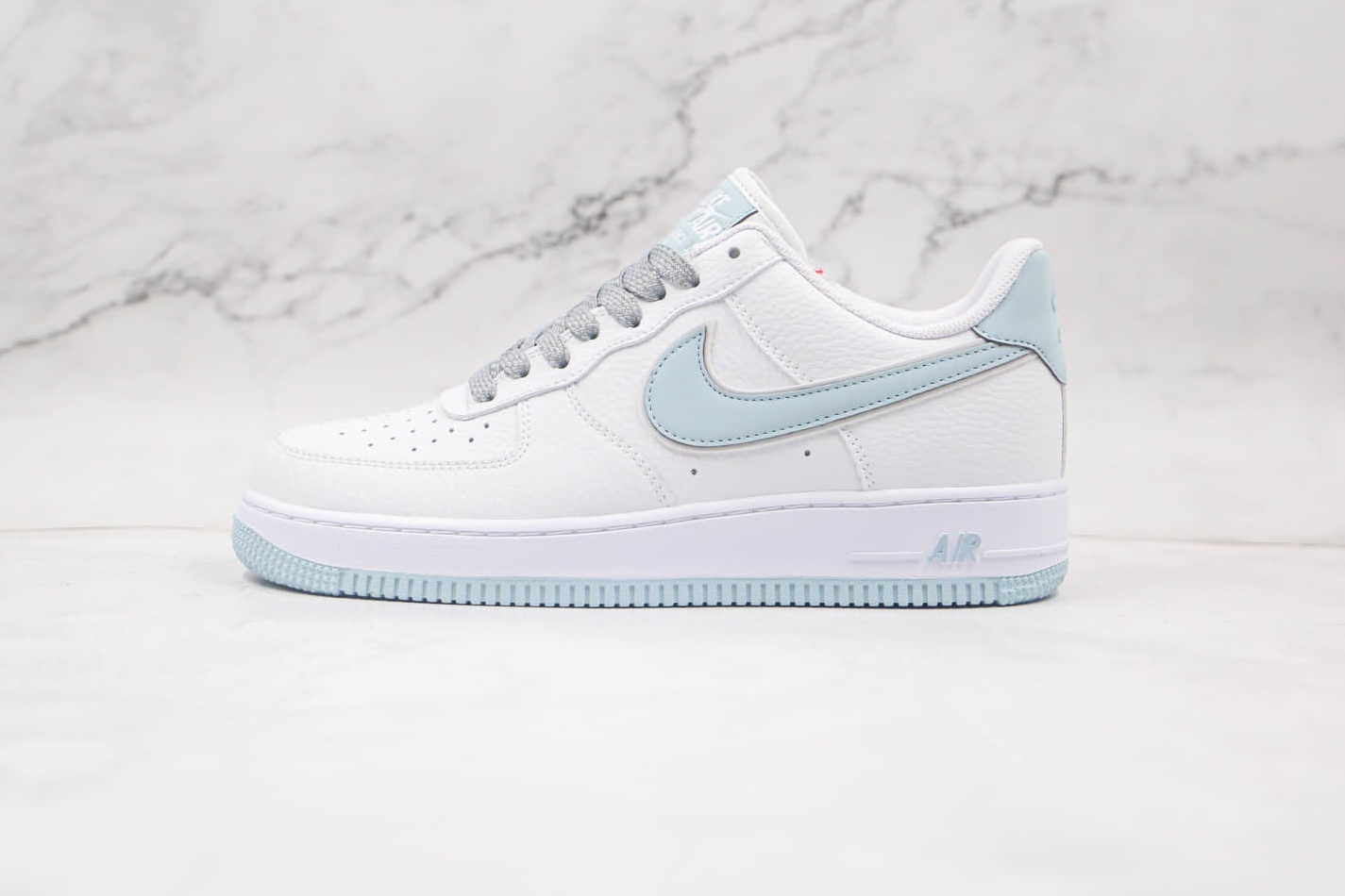 Nike Air Force 1 07 SU19 Low White Ice Blue AQ2566-201 - Stylish and Comfortable Sneakers.